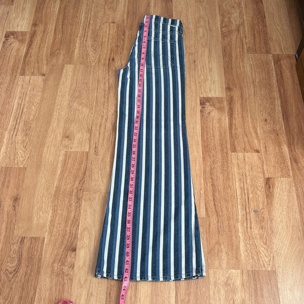 MOTHER Denim Patch Pocket Twister Sneak Blue and White Striped HighRise Jeans 26 - Picture 7 of 14